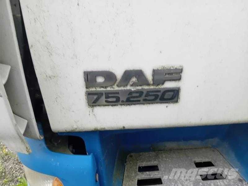DAF CF Caminhões de caixa fechada