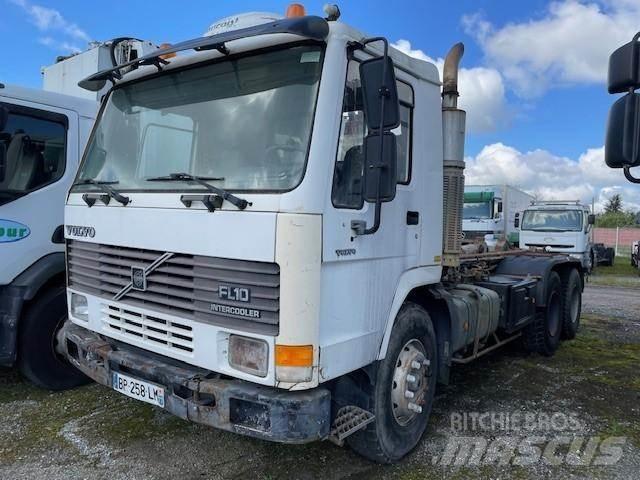 Volvo FL10 Camiões caixa desmontável com elevador de cabo