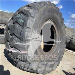 BKT 35/65R33 Pneus