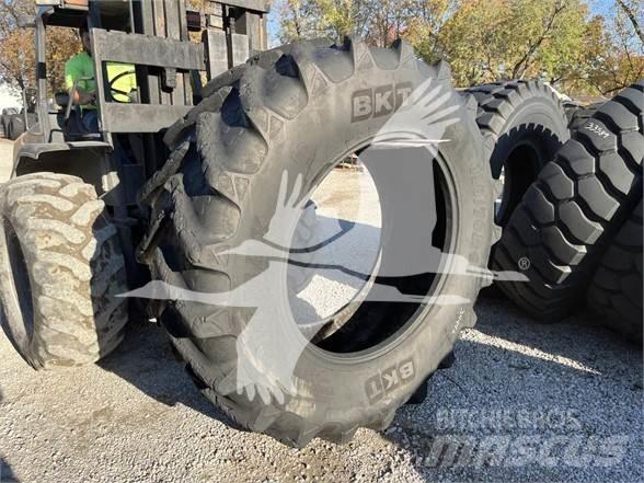 BKT 710/70R42 Construção - Outros
