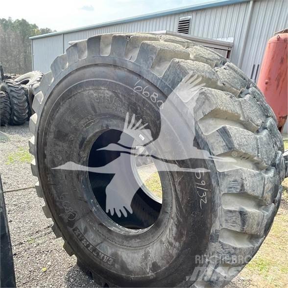 BKT 875/65R29 Pneus
