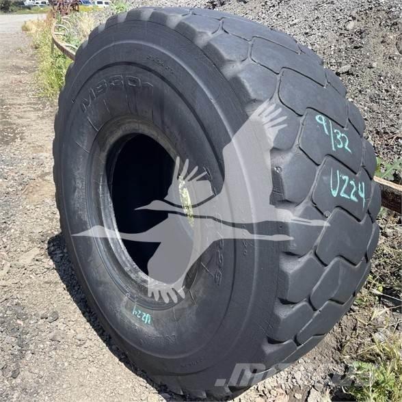  MAXAM 23.5R25 Pneus