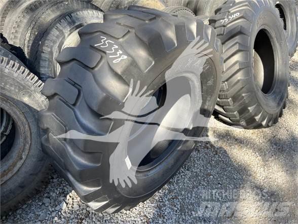 Titan 17.5x25 Pneus