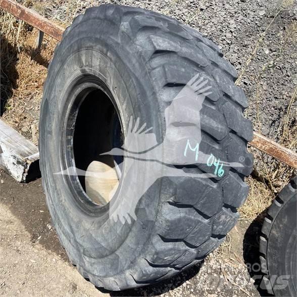 Titan 20.5R25 Pneus