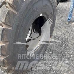 Titan 20.5R25 Pneus