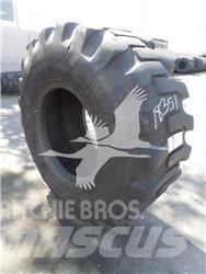 Titan 20.5x25 Pneus