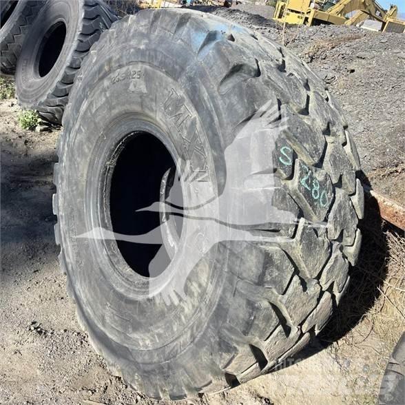Titan 23.5R25 Pneus