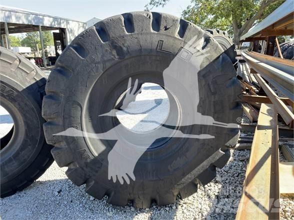 Titan 29.5x25 Pneus