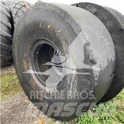 Toyo 26.5X25 Pneus