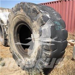 Toyo 33.25x35 Pneus