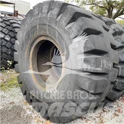 Toyo 33.25x35 Pneus