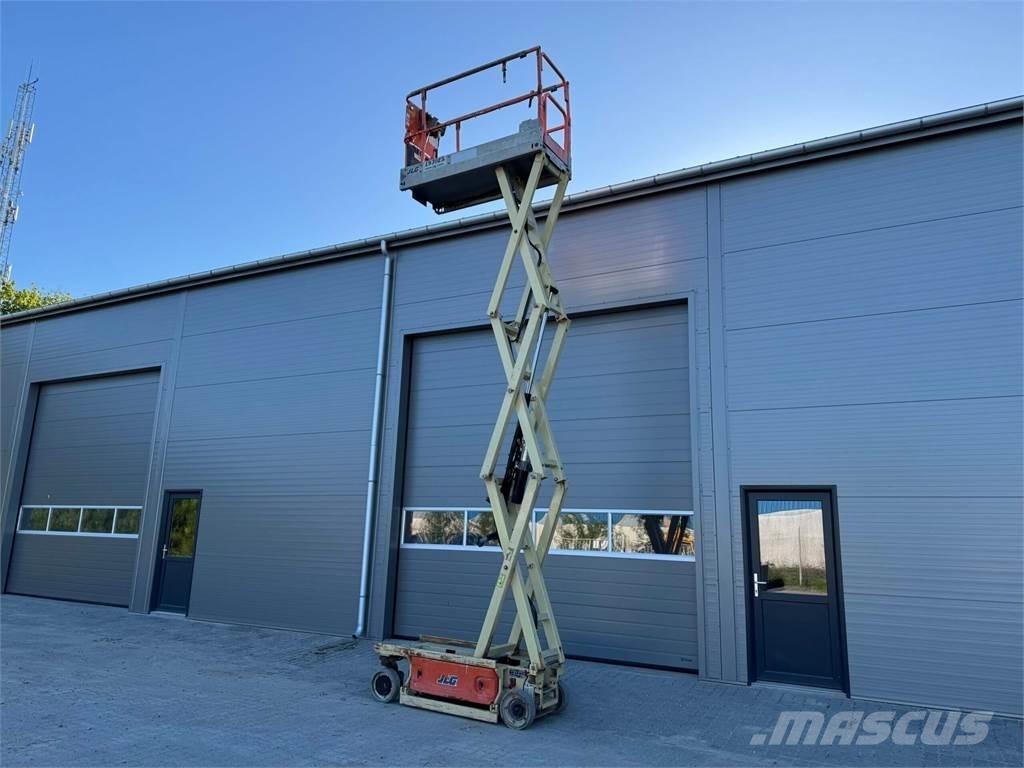 JLG 1930es Outros elevadores e plataformas