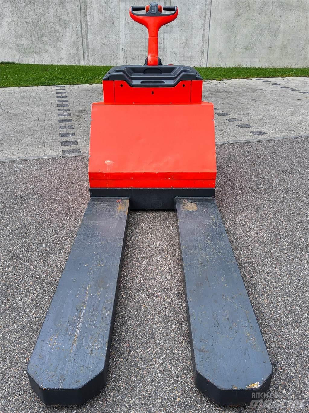 Linde T 30 Empilhador para operador externo