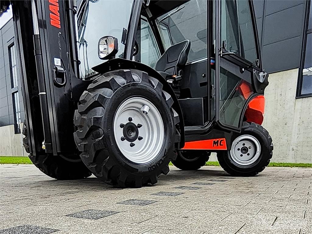 Manitou MC 25-4 Empilhadores todo-terreno