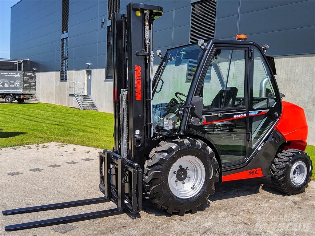 Manitou MC 30-4 Empilhadores todo-terreno