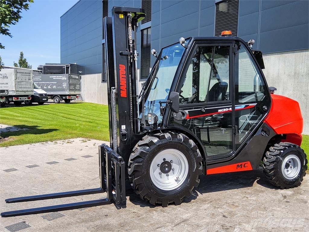 Manitou MC 30-4 Empilhadores todo-terreno