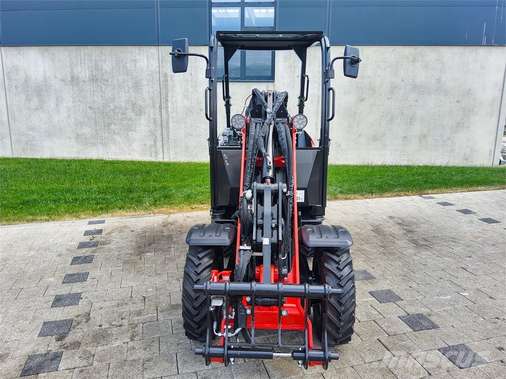 Manitou MLA 2-25H Miniescavadeiras
