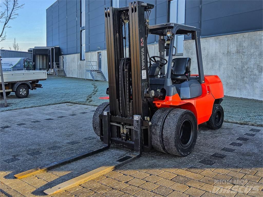 Toyota 7 FDU 45 Empilhadores Diesel