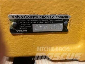 Volvo G990 Transmissăo