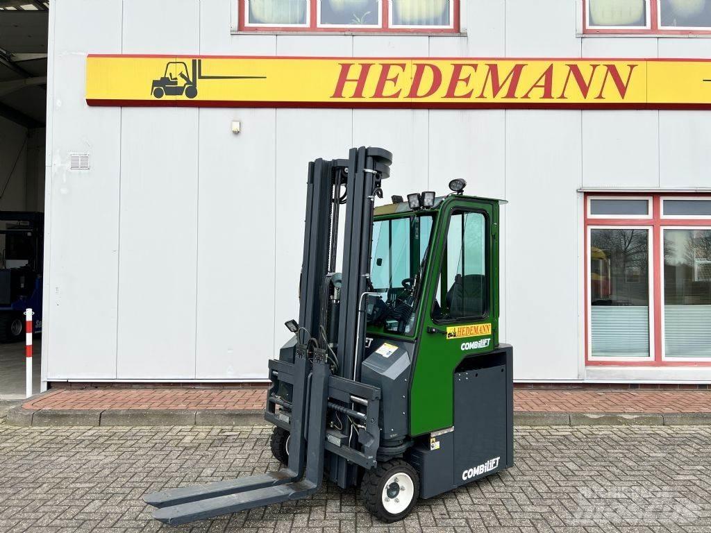 Combilift CBE 3000 Carregadores laterais