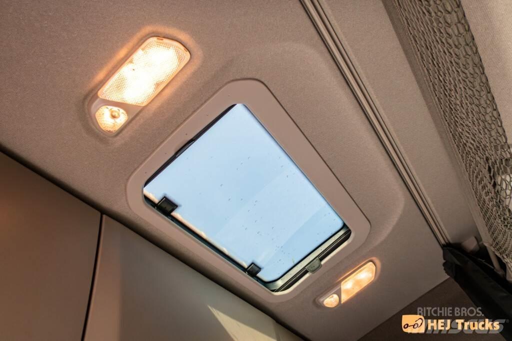 Scania R660 A6x2NB Cavalos Mecânicos