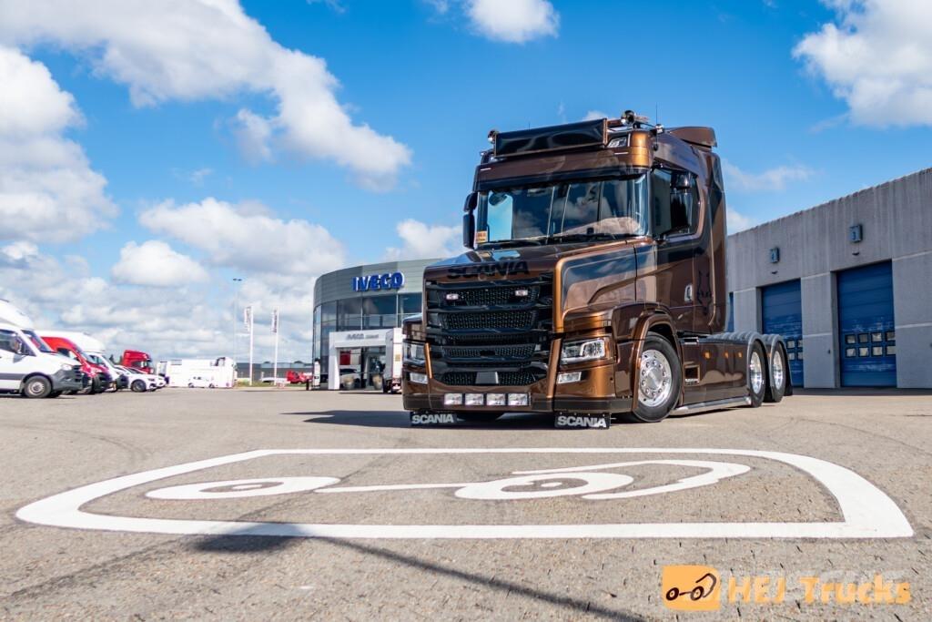 Scania RT520 A6x2NB Cavalos Mecânicos
