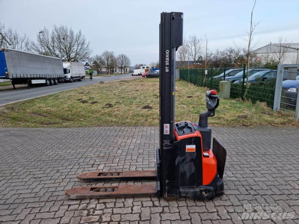 BT SWE120 Empilhador para operador externo