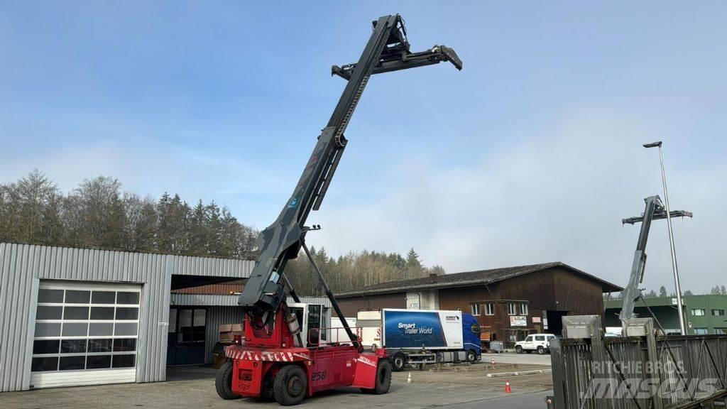 CVS Ferrari F258.6 Guindastes móveis