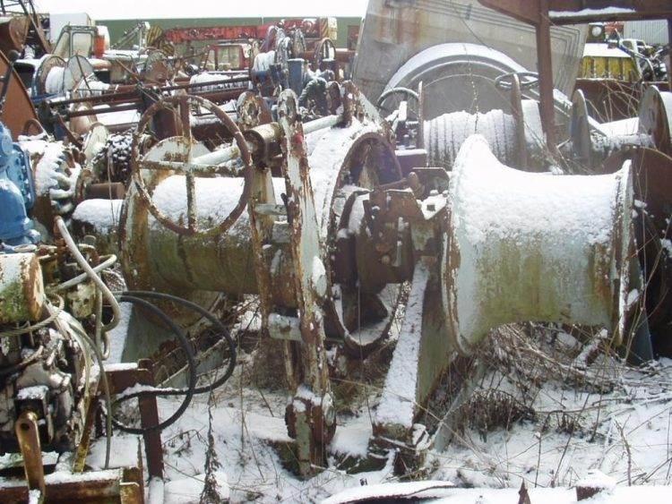  Ankerspil ex. Hvidbjørn Guinchos, elevadores e elevações de materiais
