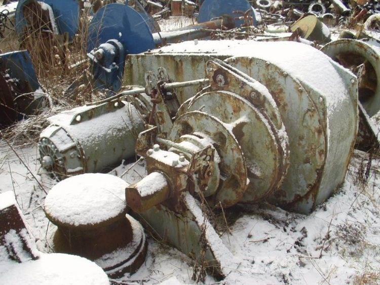  Ankerspil ex. Hvidbjørn Guinchos, elevadores e elevações de materiais
