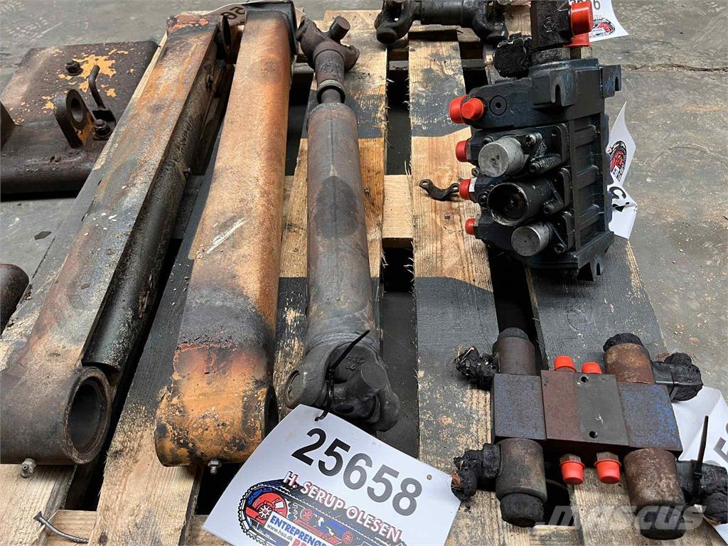 CASE 695SR kardan Outros componentes