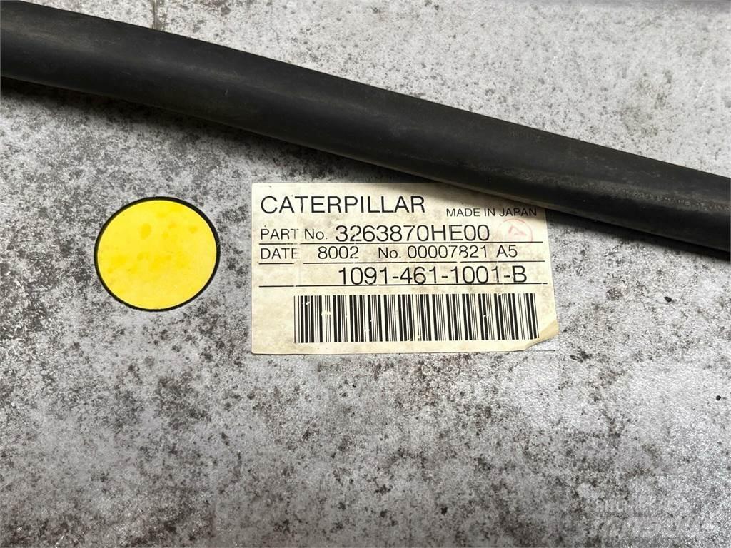 CAT 323D køler Motores