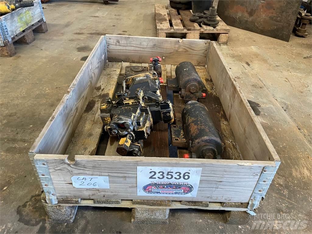  Diverse dele ex. Cat 206 Hidráulica