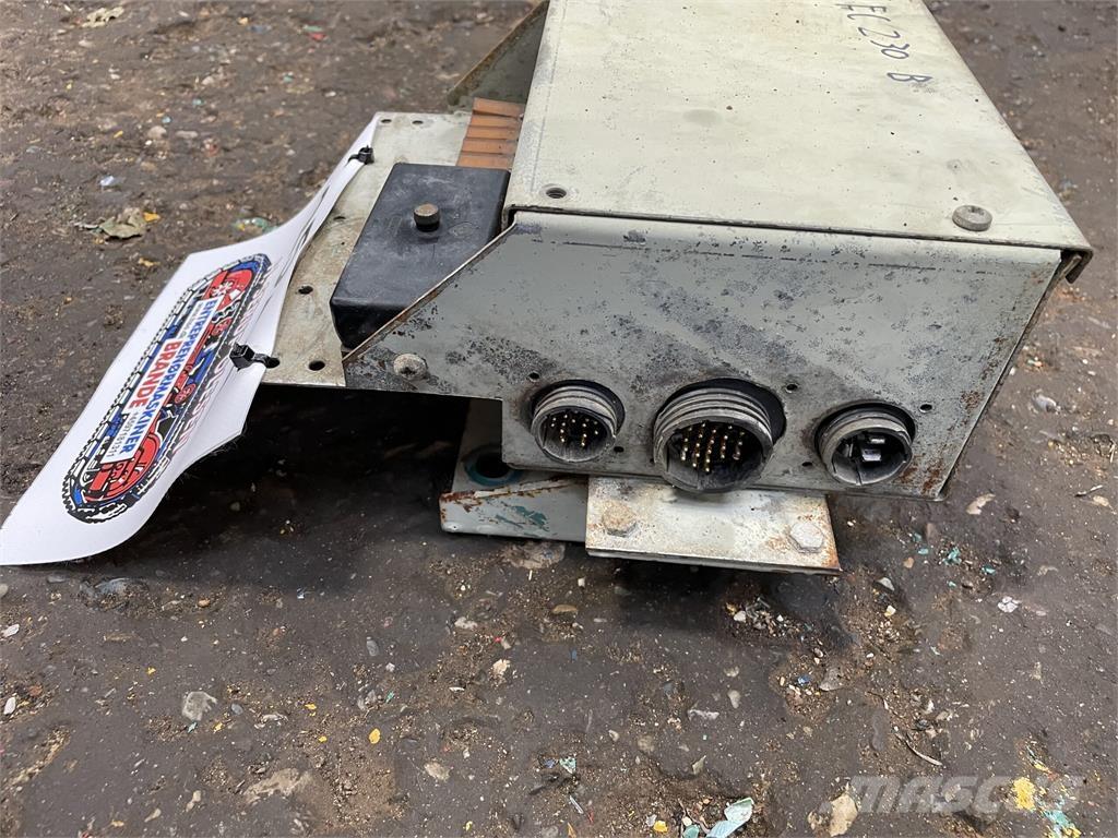  El-boks ex. Åkerman EC230B Electrónica