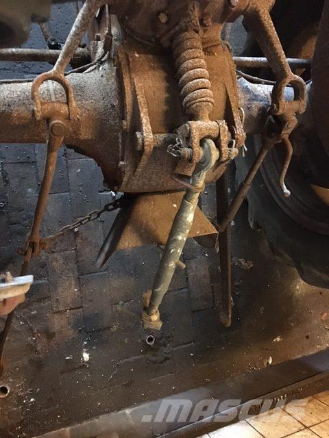 Ferguson traktor, Benzin Construção - Outros
