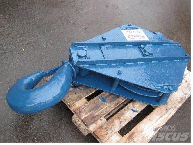  Krankrog ca. 12 ton Peças e equipamento de gruas
