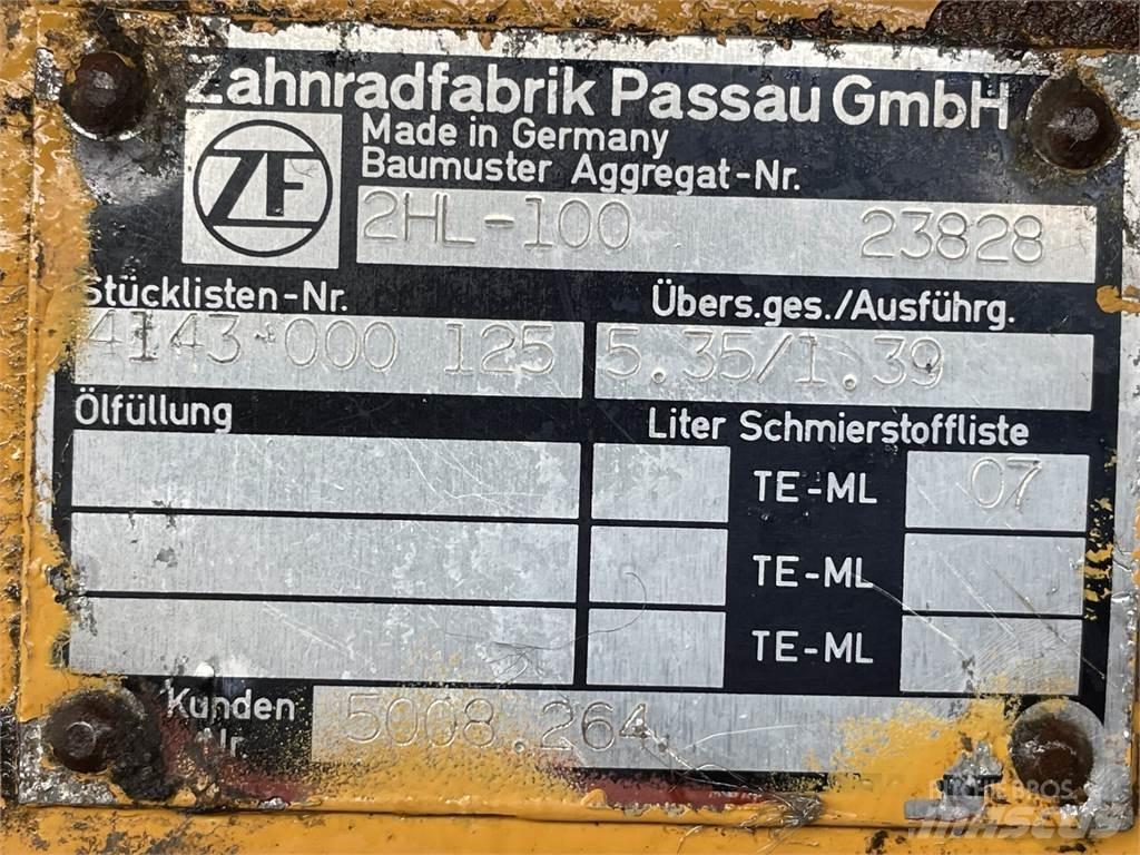 Liebherr A902 Køregear Transmissăo