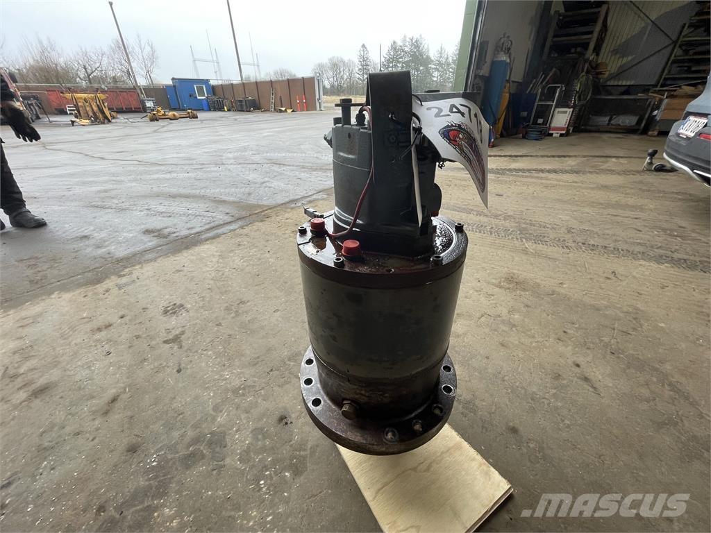 Liebherr R936NLC Krøjegear Transmissăo