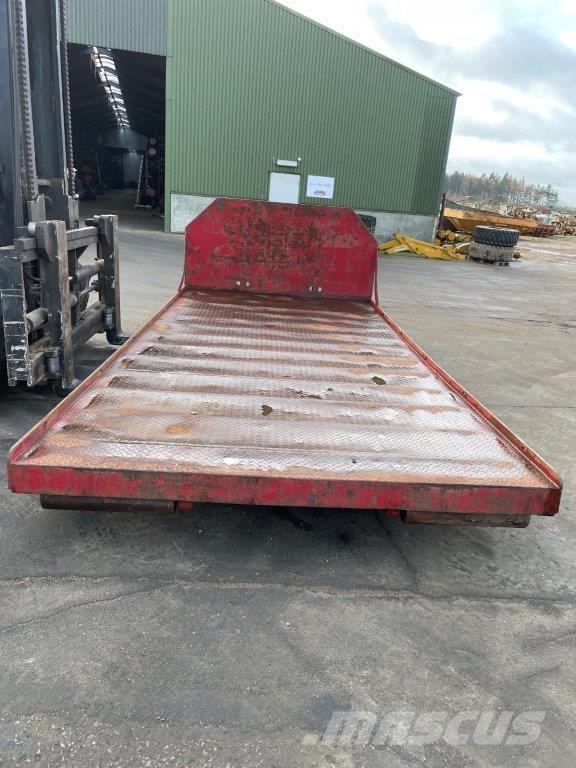  Maskintrailer med wirehejs Semi Reboques Carga Baixa