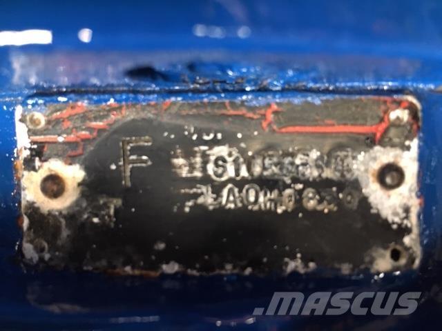  Spil, hydr. med wire Guinchos, elevadores e elevações de materiais
