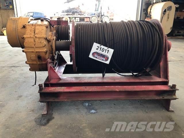  Spil med gear Guinchos, elevadores e elevações de materiais
