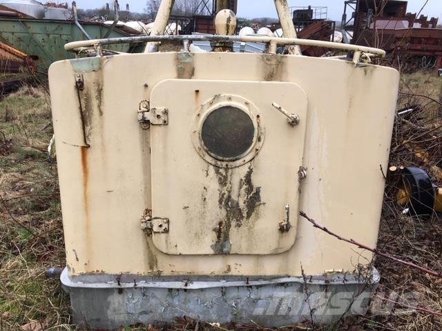  Styrehus, aluminium - ex Svend Unidades Motores Marítimos