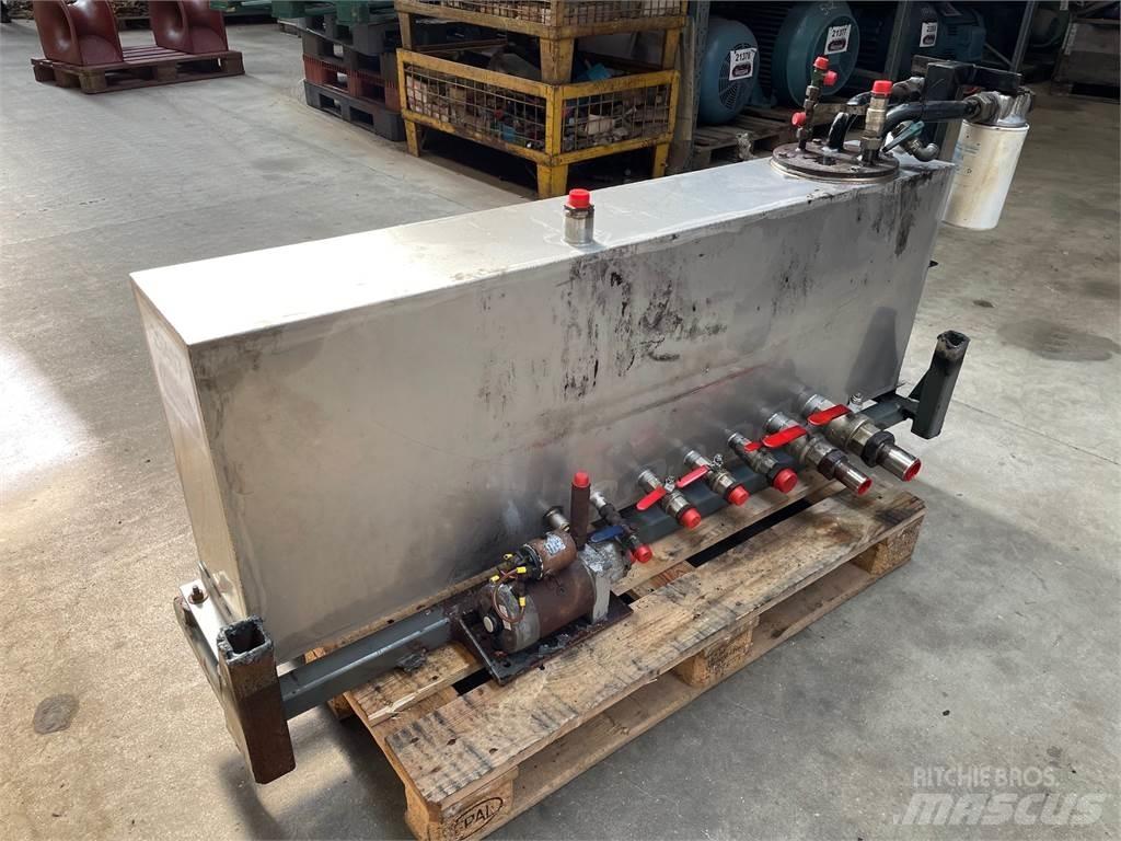  Tank, rustfri - ca. 200 Ltr. Outros componentes