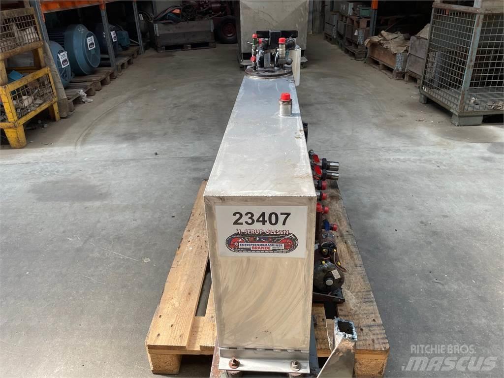  Tank, rustfri - ca. 200 Ltr. Outros componentes