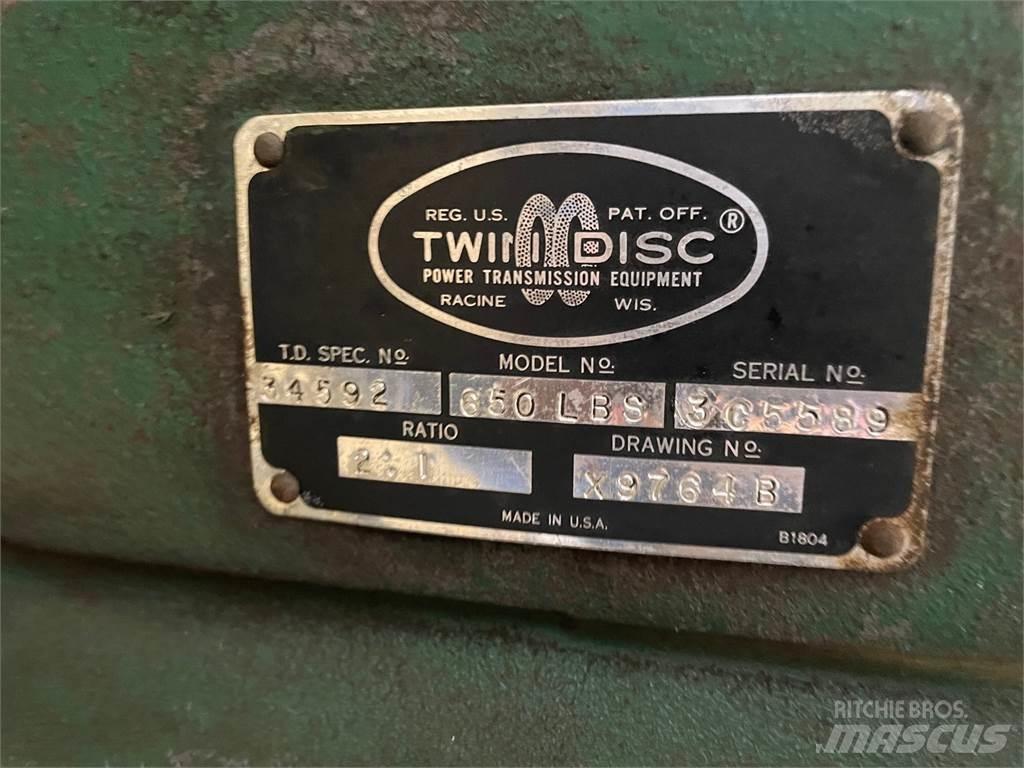  Twin Disc Model 6-C-1502-1 Transmissăo