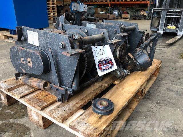 VEB spil - 2,5 T - 2 stk. Guinchos, elevadores e elevações de materiais
