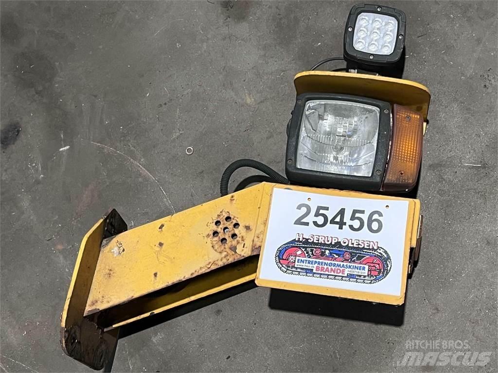 Volvo L120F frontlygte Electrónica