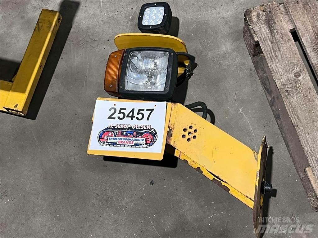 Volvo L120F frontlygte Electrónica