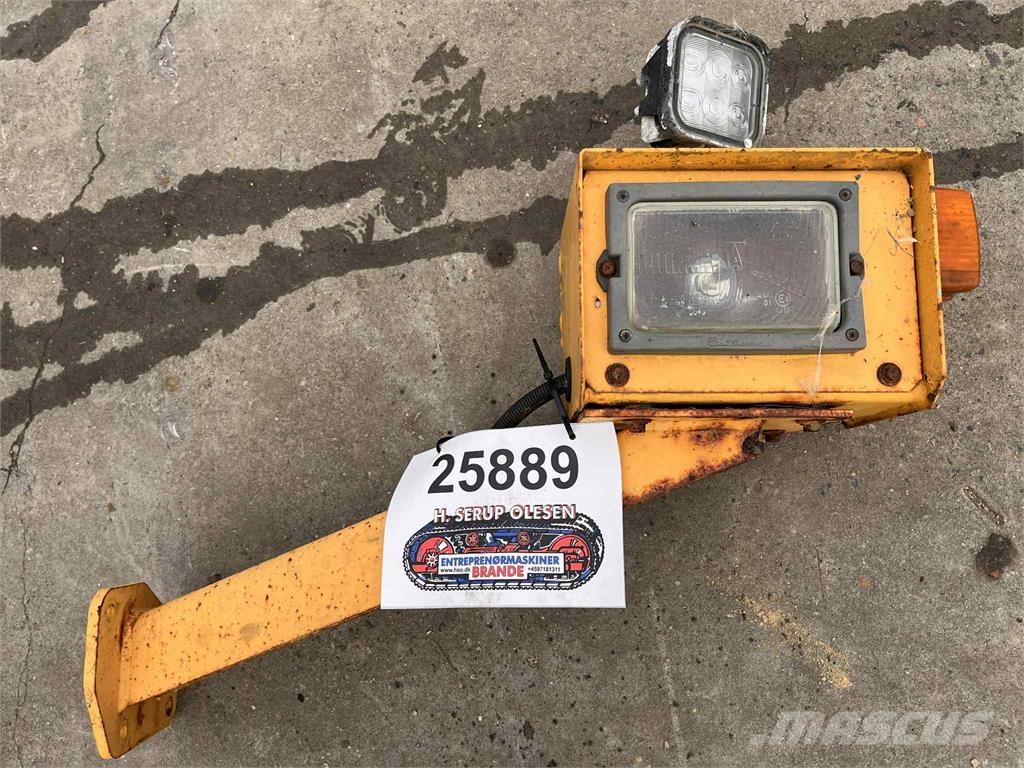 Volvo L220E frontlygte Electrónica