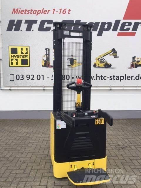 Hyster S1.5S Empilhador para operador externo